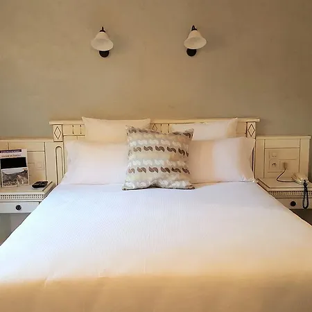Du Colombier Hotel Cadenet